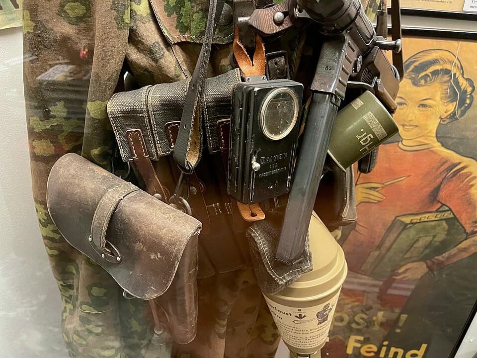 Les ventes militaria